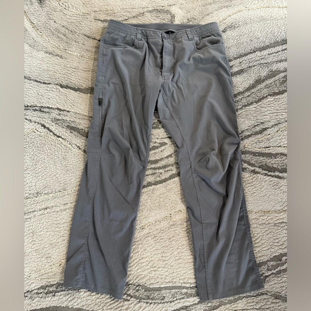 Under Armour Men's Gray Cargo Pants